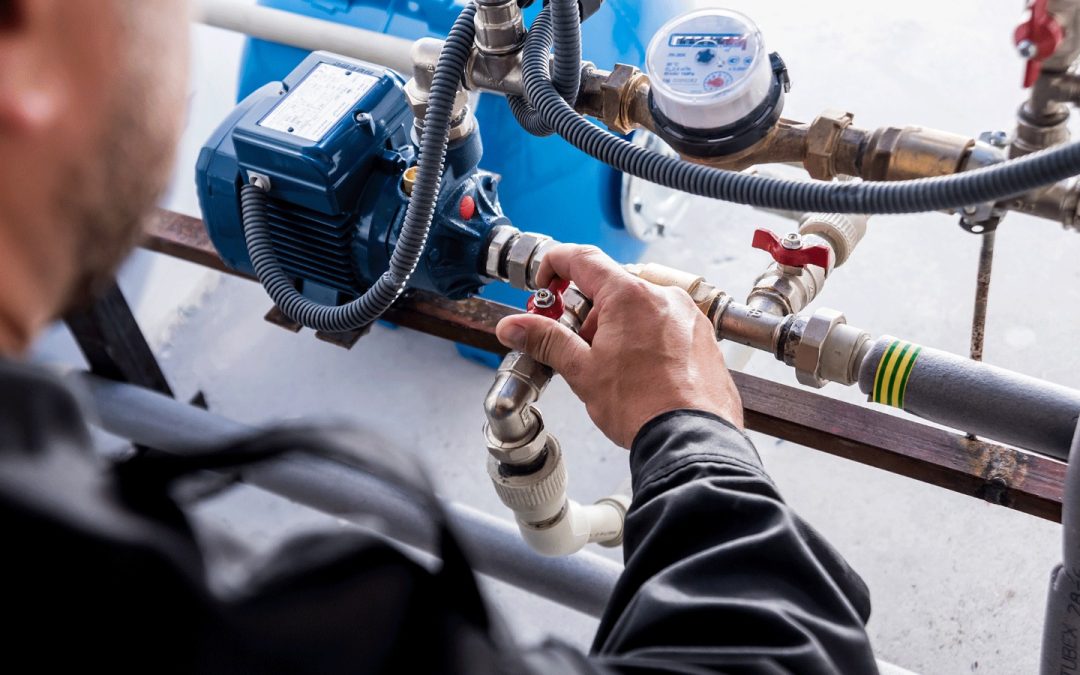 Reparación bomba lapicero trifásica para sistemas confiables